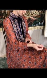 (Category: ) located in . Submitted by clearmycloset79 (Listing ID 1286063043, Image 1). Description: .