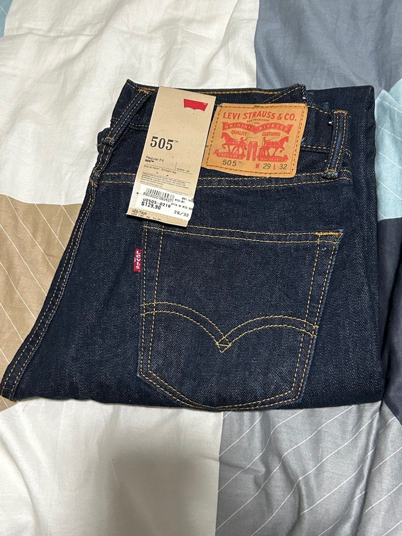Levis jeans
