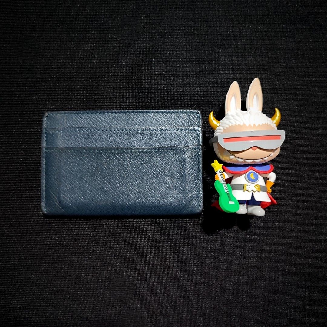 Louis Vuitton Taiga (Category: Luxury Bags & Wallets) located in Taytay. Submitted by highendmnl (Listing ID 1286137297, Image 1). Description: Louis Vuitton Taiga Card Case/Holder 4.3" X 3" PM.