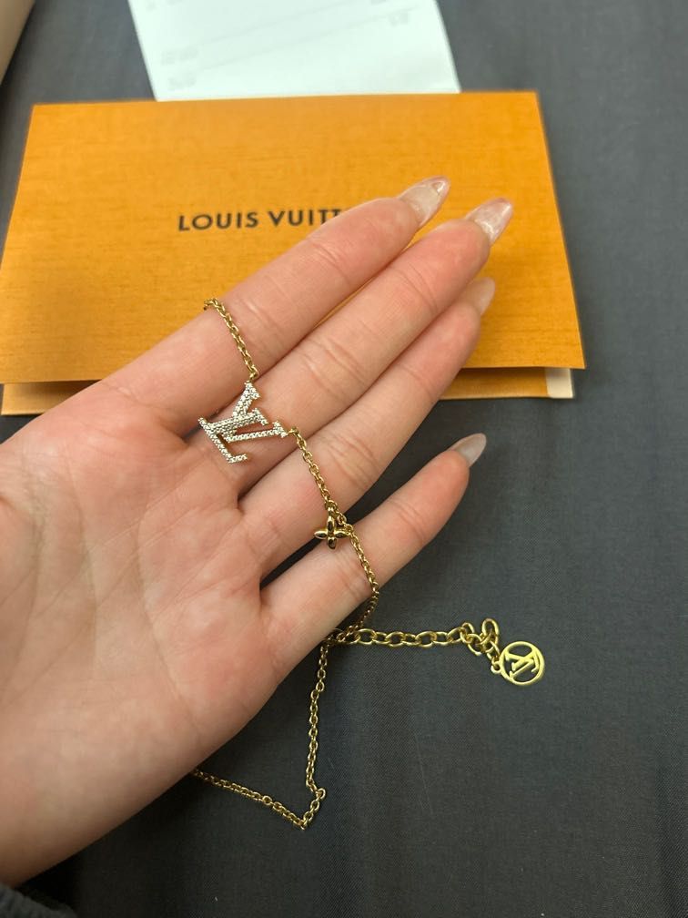 Unboxing Louis Vuitton LV ICONIC NECKLACE - YouTube