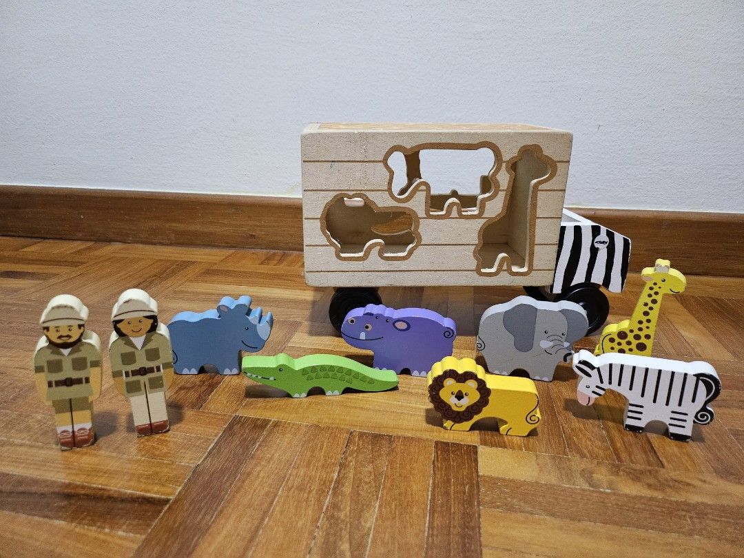 Melissa & doug animal rescue wooden sales play set