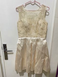 (Kategori: ) berada di . Dikirim oleh rayaaa_. (ID iklan 1286127679, Gambar 1). Deskripsi: .