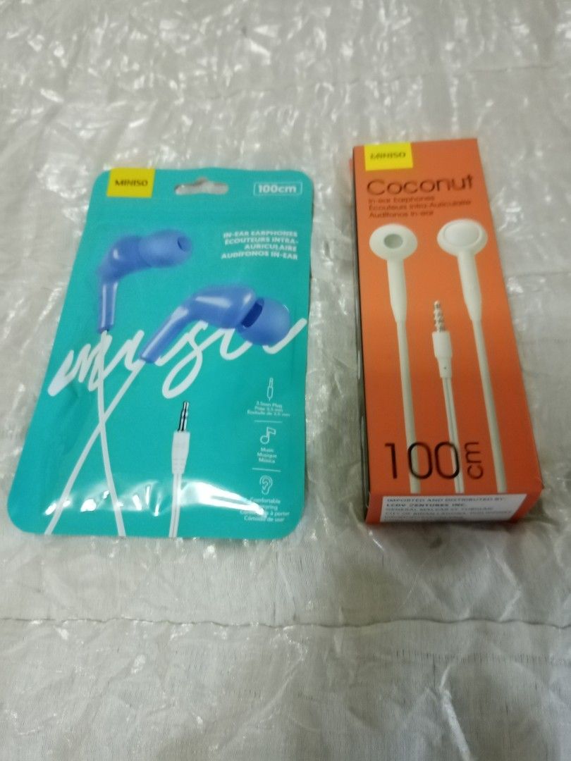 Miniso earphones (Category: Earphones) located in Quezon City. Submitted by rpathdc (Listing ID 1286024164, Image 1). Description: Assorted Miniso Earphones Never used, over supply from an activity Php 90 each Php 150 if both Coconut earphones has microphone DM to reserve Shipping fee careof buyer.