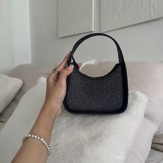 (Category: ) located in . Submitted by xoshopping (Listing ID 1286035525, Image 1). Description: .