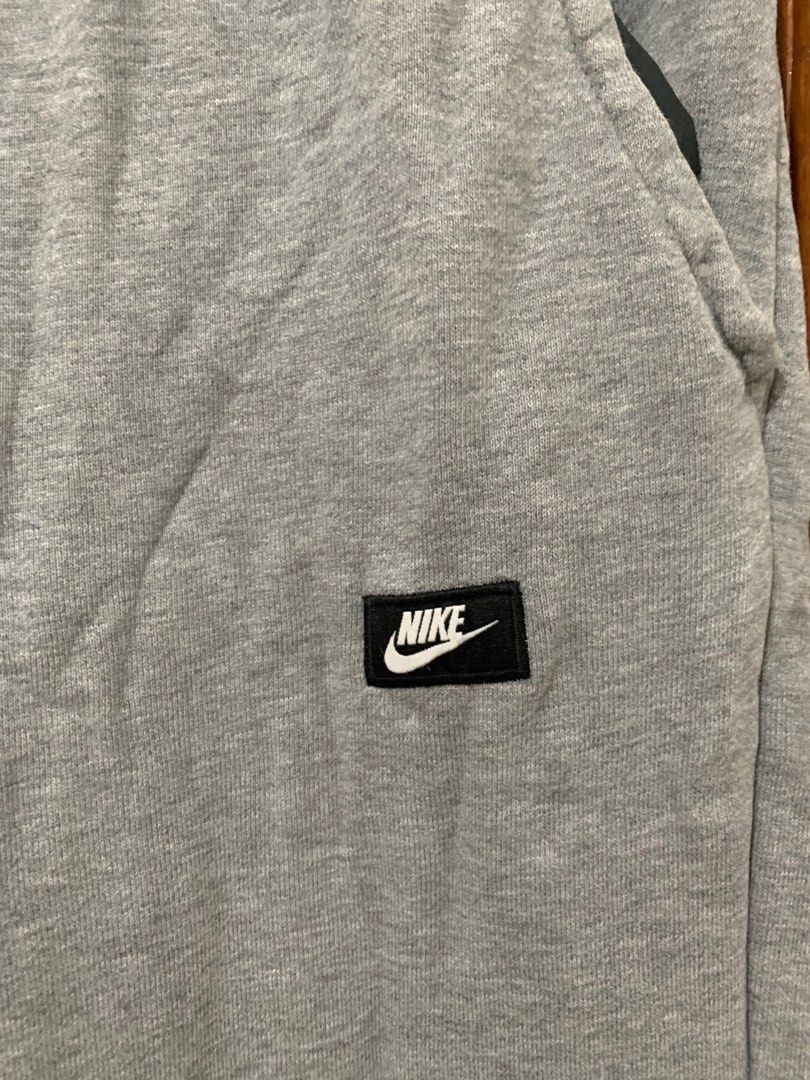 NIKE GRAY JOGGING PANTS (Category: Joggers) located in Marikina City. Submitted by daze_studio_ (Listing ID 1286060294, Image 2). Description: .