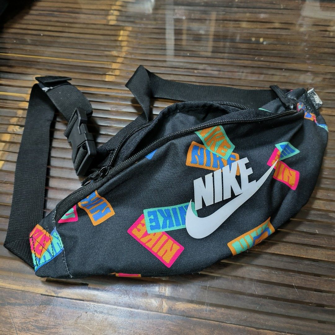 Waist best sale bags nike