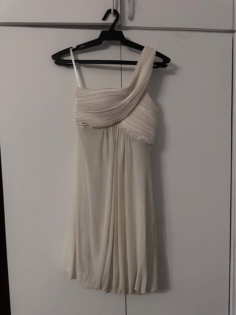 One-Shoulder Cocktail Dress (Category: Evening dresses & gowns) located in Cainta. Submitted by nixconcepts (Listing ID 1286126272, Image 1). Description: .