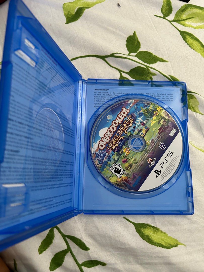 Overcooked All you can eat PS5 (Category: PlayStation) located in Pasig City. Submitted by solanaonika (Listing ID 1286069276, Image 3). Description: -bought last december 2023 only -has overcooked 1 and overcooked 2 -used a couple of times only rfs: too many games.