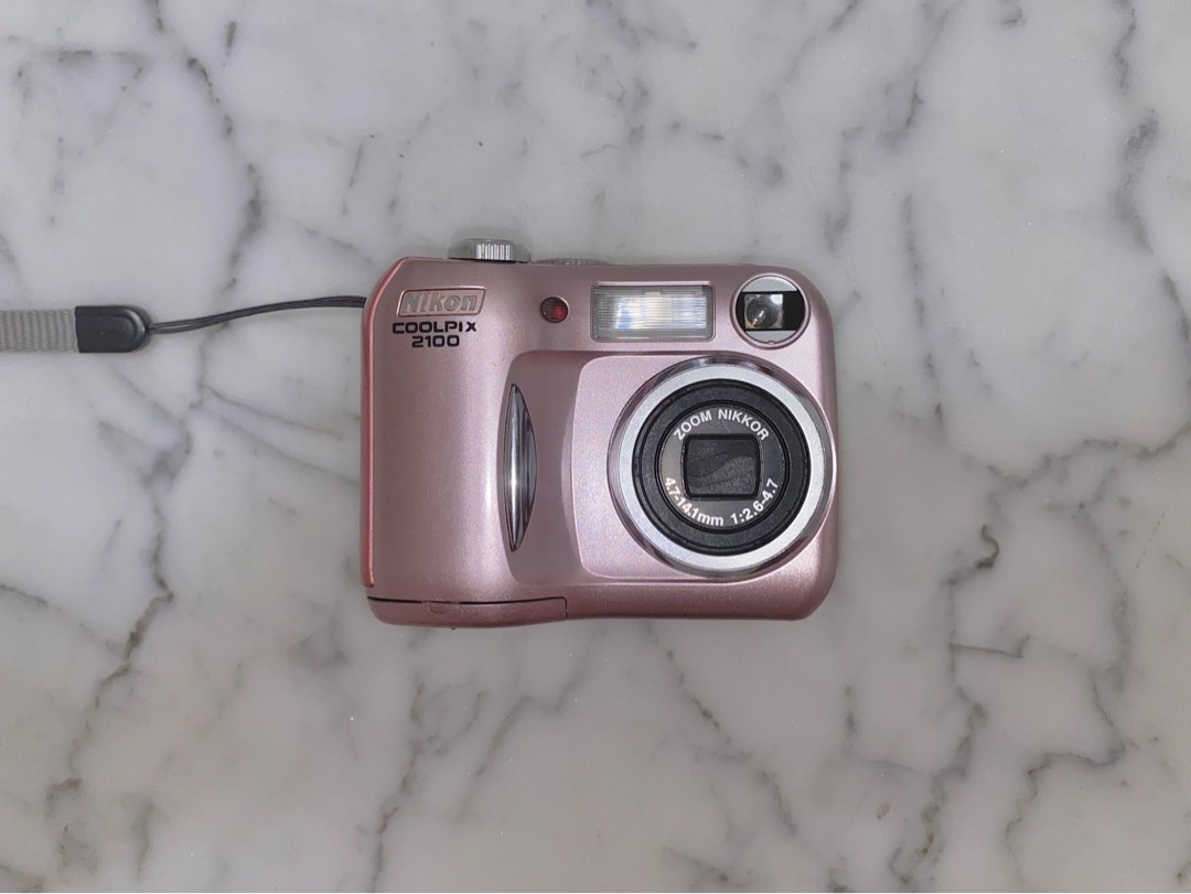 Pink Nikon Coolpix 2100 CCD Digicam / Digital Camera (fully ...