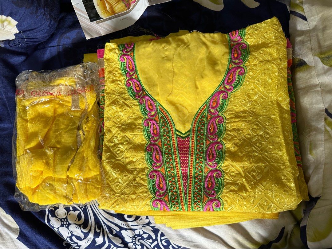 Punjabi top suit mein