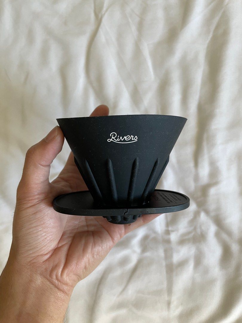 Rivers Pond Coffee Dripper Cave Set (Category: Coffee & Tea Tableware) located in Mandaluyong City. Submitted by thirdam (Listing ID 1286066222, Image 1). Description: .