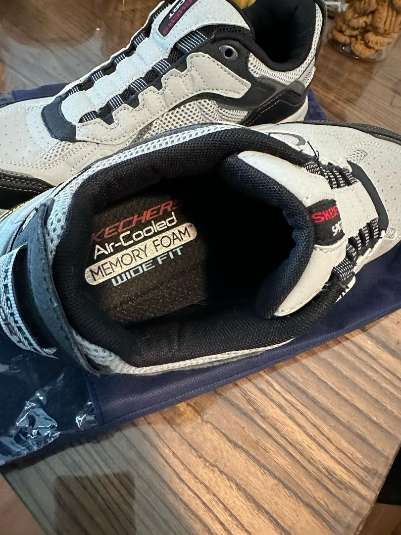 Memory foam wide fit shoes cheap