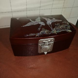 small red lacquer jewelry box