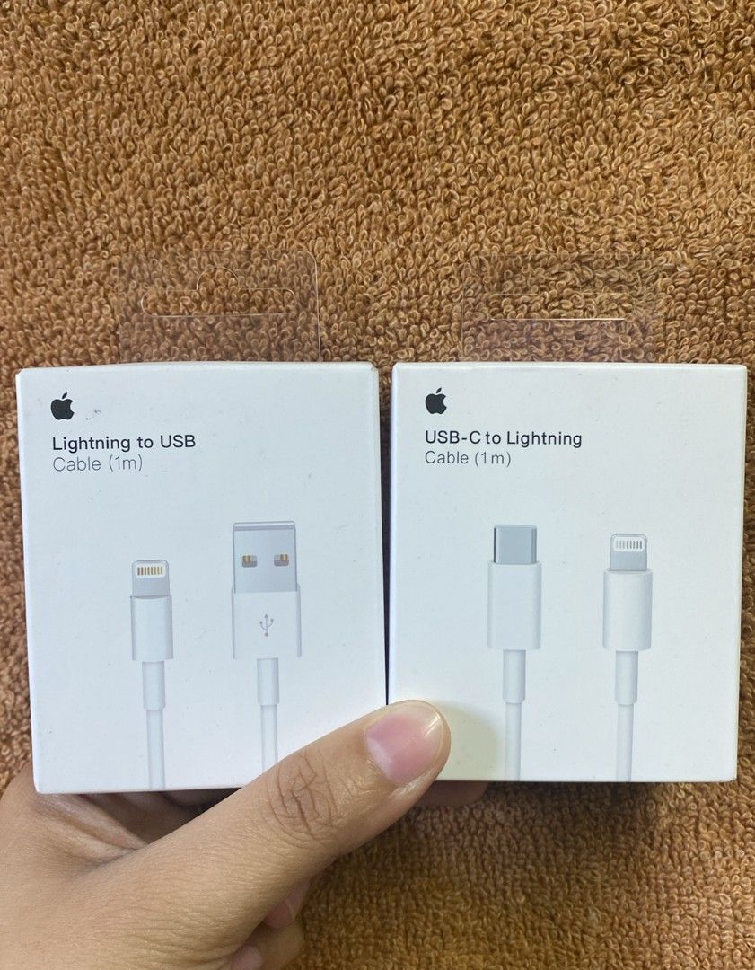 Type c to lightning and USB to lightning iPhone charger 💯 (Category: Chargers & Cables) located in Manila. Submitted by milasgadgetph (Listing ID 1286023184, Image 1). Description: sameday delivery in nearby areas METRO MANILA🛵 Kung saan kay ng lalamove 🫶 If you want to order fill up this form:🛒 ORDER NOW SHIP NOW ‼️ GET YOURS NOW 🔥 NAME: NUNBER: EXACT ADDRESS: 🍎ORIGINAL IPHONE CHARGER 11/12/13/14 USB C ADAPTER AND USB C TYPE TO LIGHTNING ⚡