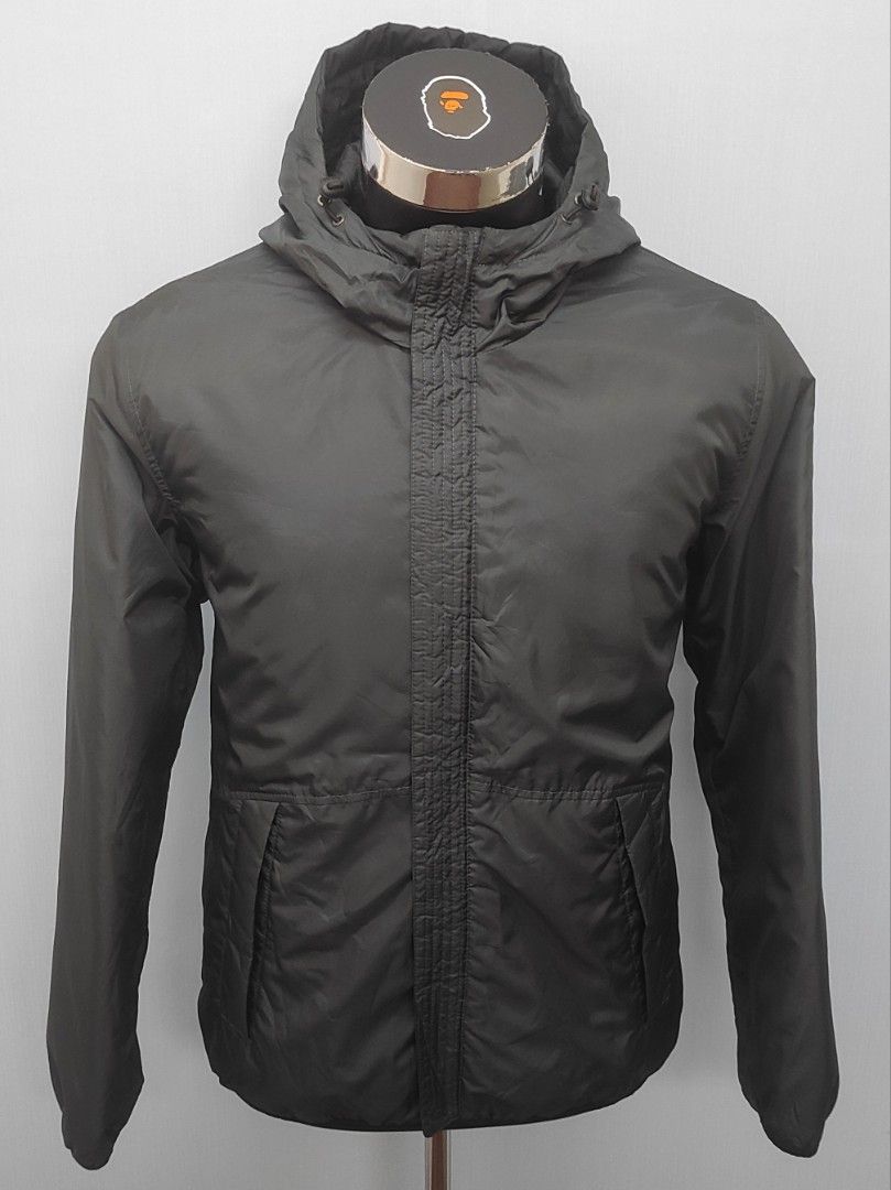 uniqlo 2 way jacket Luxury Apparel on Carousell