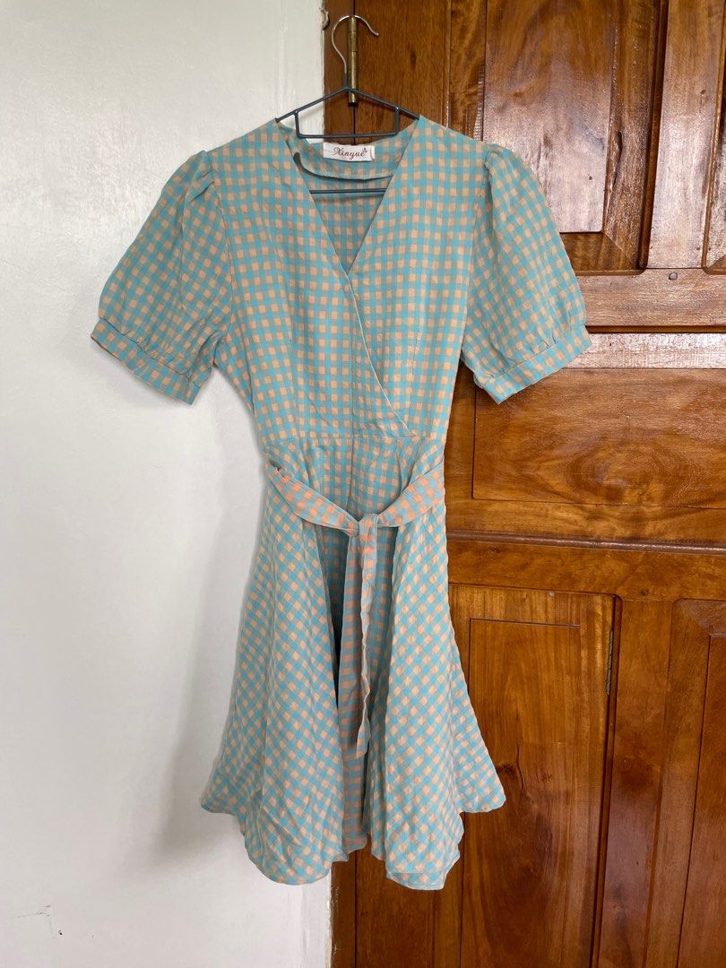 Used light blue dress (Category: Dresses) located in Mangaldan. Submitted by prelovedstuffcm (Listing ID 1286071362, Image 2). Description: hand me down dress pero alagang alaga. used once for a wedding event. kasya for medium-large size no pockets ung dress. sa side ang zipper. not stretchable RFS: decluttering stuff.