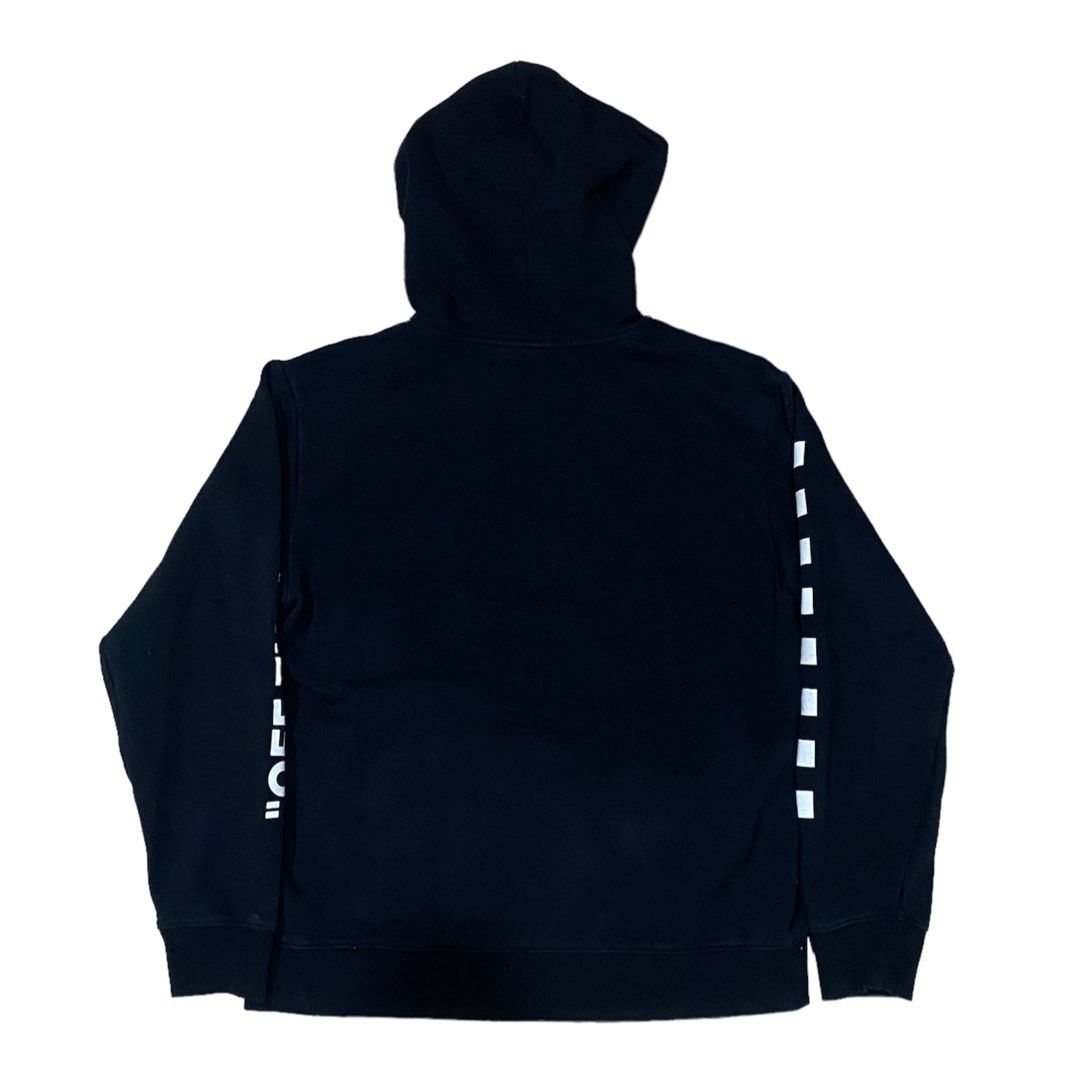 VANS CENTRE BOX LOGO CHECKERED HOODIE Men s Fashion Tops Sets