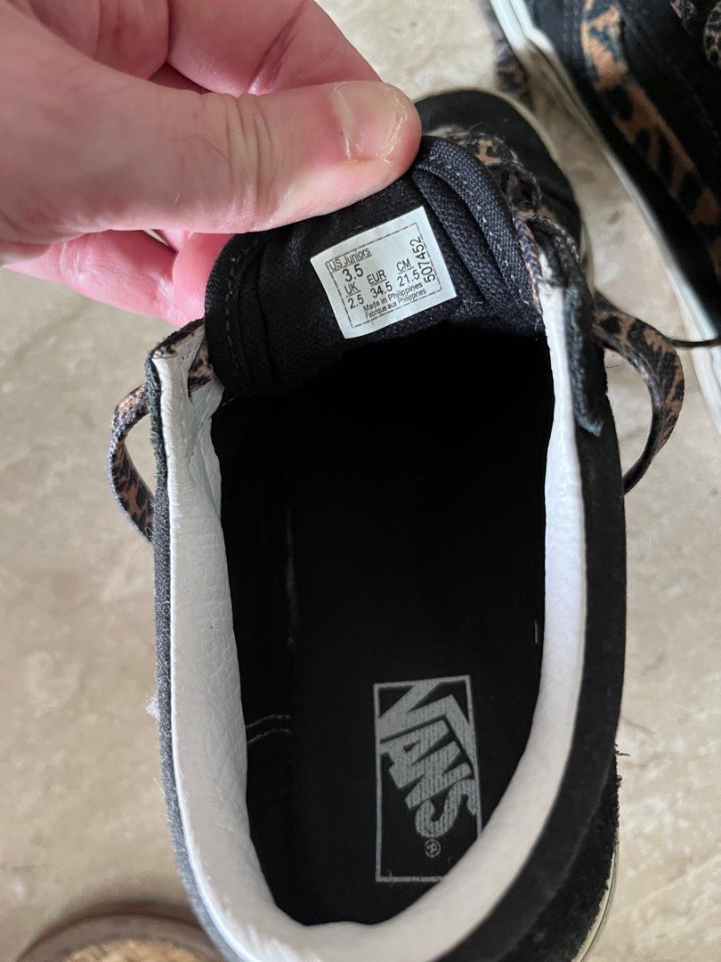 Girls vans online shoes size 4
