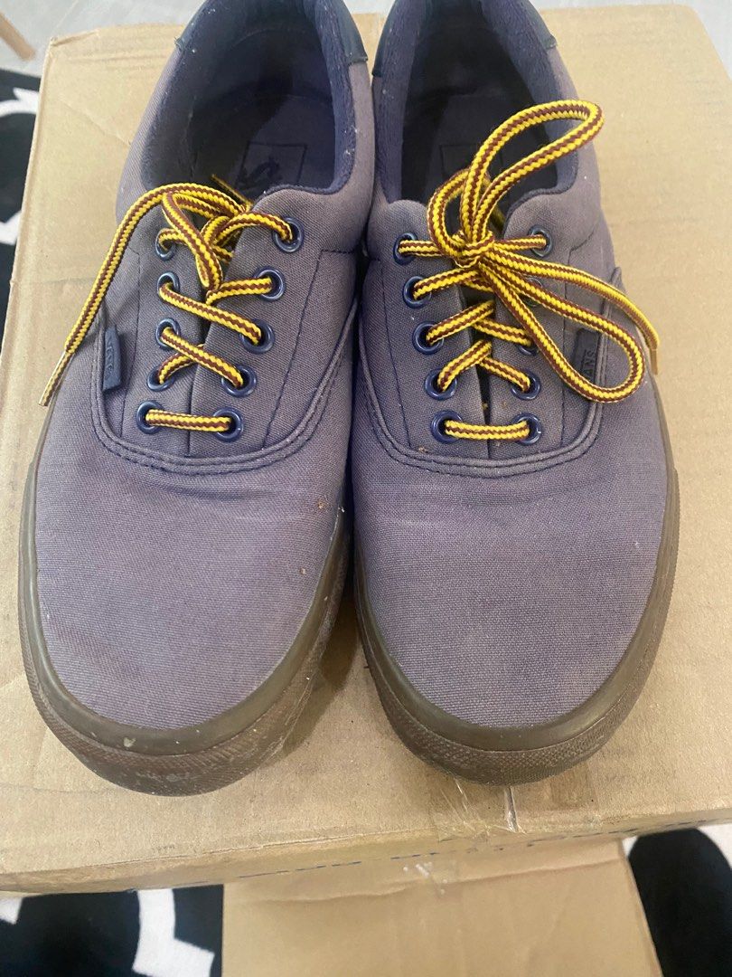 Vans era top 59 parisian night