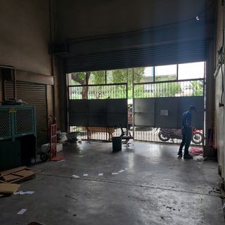Warehouse for Rent at Chino Roces, Makati