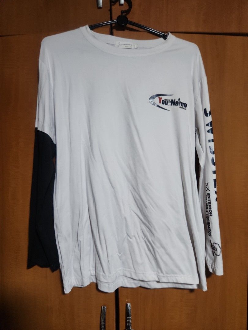 White sales graphic sweatshirt