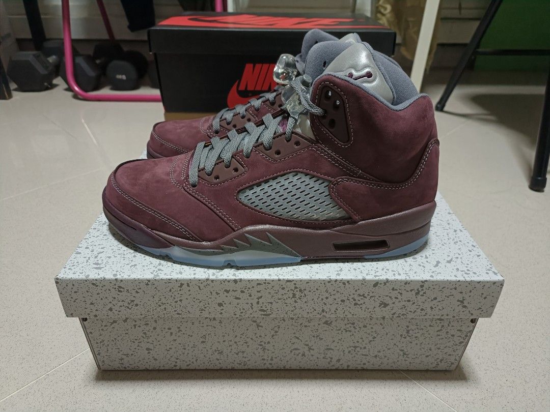 Red on sale burgundy jordans