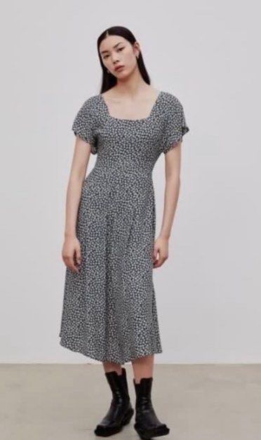 Zara Floral Midi Dress (Category: Dresses) located in Makati City. Submitted by chsqtt (Listing ID 1285886458, Image 2). Description: BNWOT. Never been used and now, no longer fits. Price is negotiable. RFS: Decluttering.