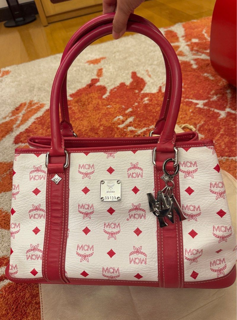 100% Authentic MCM Hand bag (Category: Luxury Bags & Wallets) located in Makati City. Submitted by mcgarado (Listing ID 1286400374, Image 1). Description: Authentic MCM Hand bag In good condition minimal flaws inside the bag please look carefully the photos. Provided dust bag only .