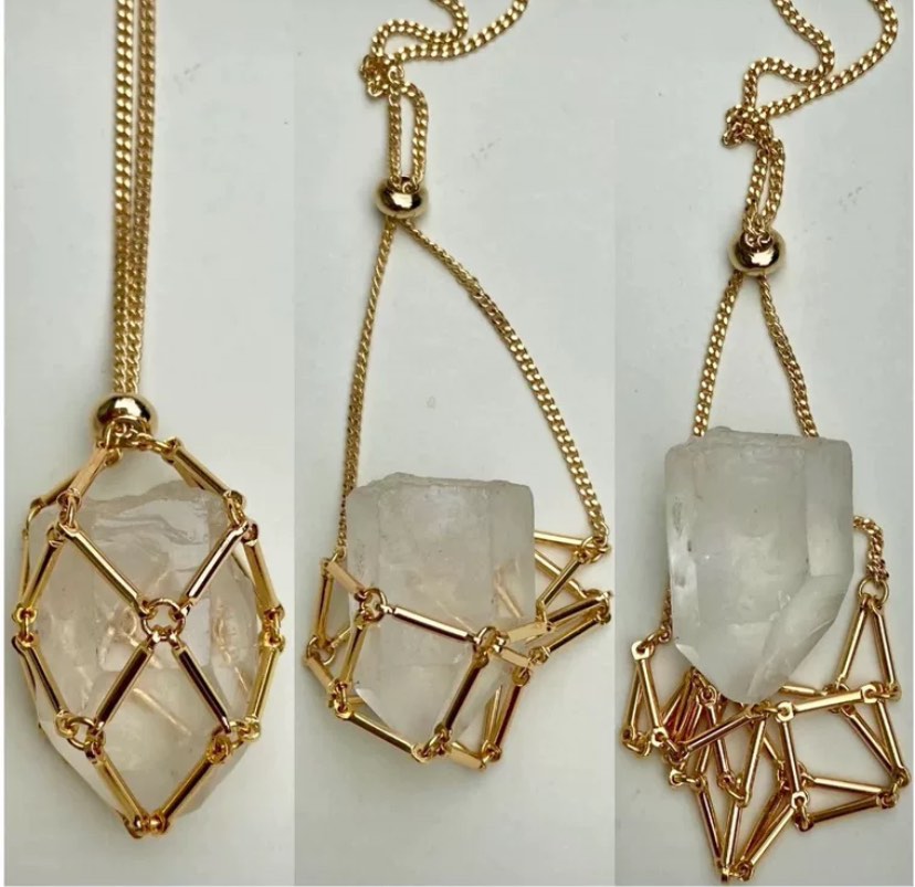 Gold chain outlet with crystals