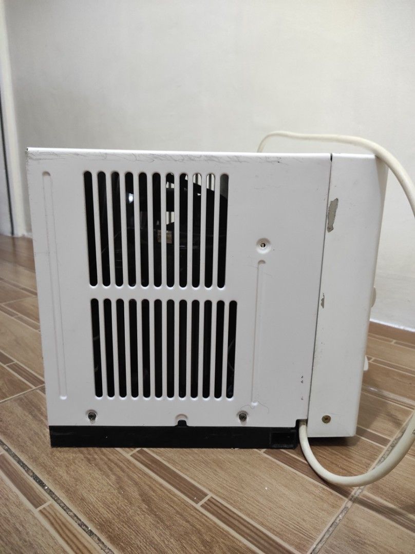 Carrier OPTIMA 0.8HP Window type Aircon (Inverter Grade), TV & Home ...
