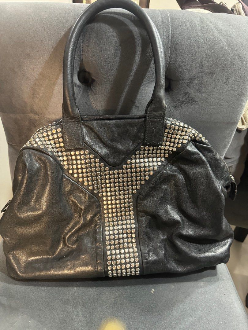AUTHENTIC. YSL EASY (Category: Luxury Bags & Wallets) located in Manila. Submitted by raila.bags (Listing ID 1286185349, Image 1). Description: meron isang stud n naalis. un lang flaws the is ok .