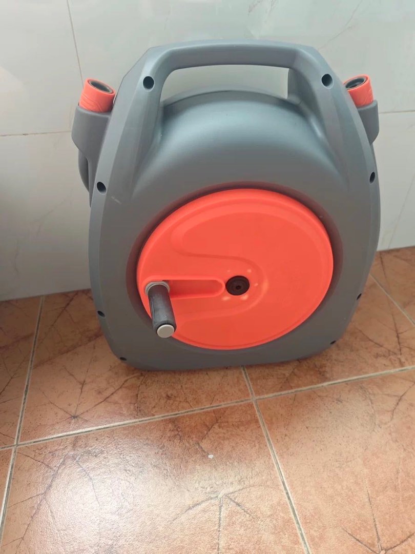 Auto Reel Water Hose (Garden Hose Reel) / 25m, Furniture & Home Living,  Gardening, Hose and Watering Devices on Carousell