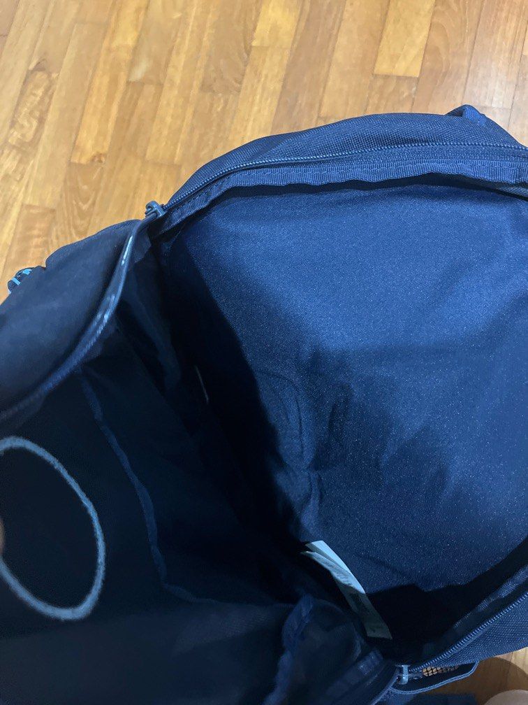Backpack (Category: Backpacks) located in Singapore. Submitted by atjr01 (Listing ID 1286310622, Image 3). Description: Selling: Manchester City backpack. RFS: kept but NEVER used. DM for more pics/info or nego. .