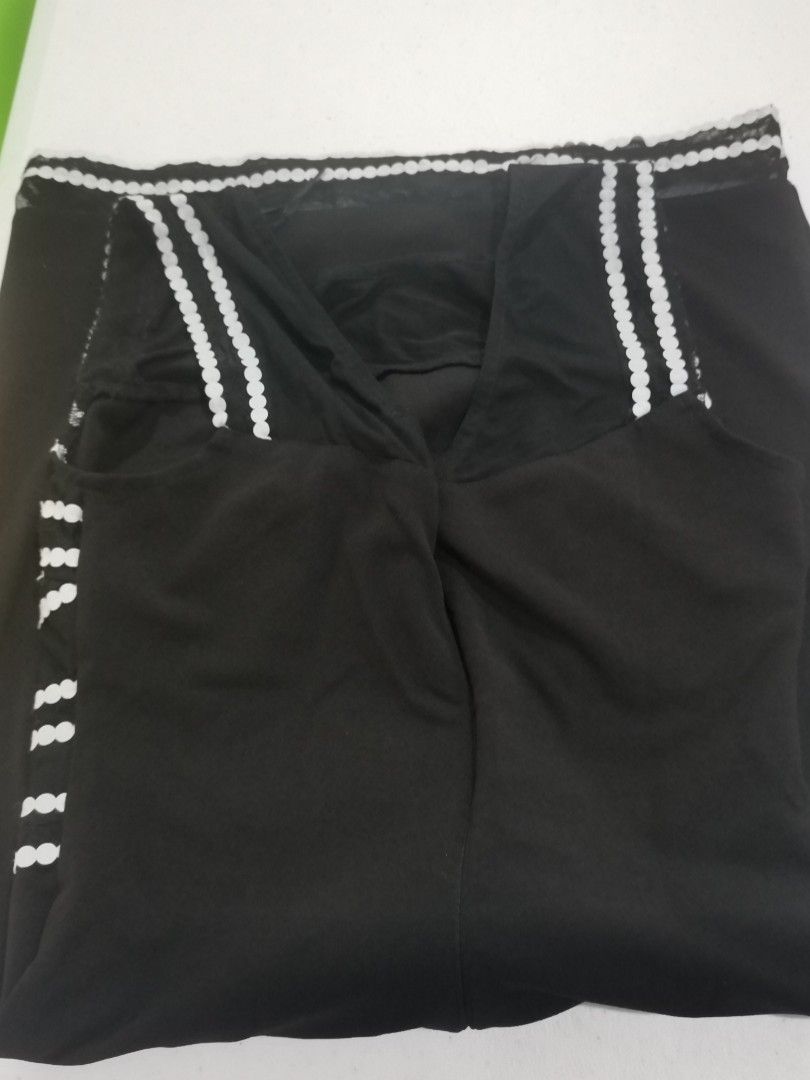 Black short sleeve dress (Category: Dresses) located in Quezon City. Submitted by random-11731 (Listing ID 1286225820, Image 2). Description: , 👍Used few times only. 👍 👍Bought in London 👍Can fit small to medium 👍Brand names. Lipsy London.