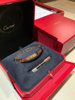 Red hotsell bracelet cartier