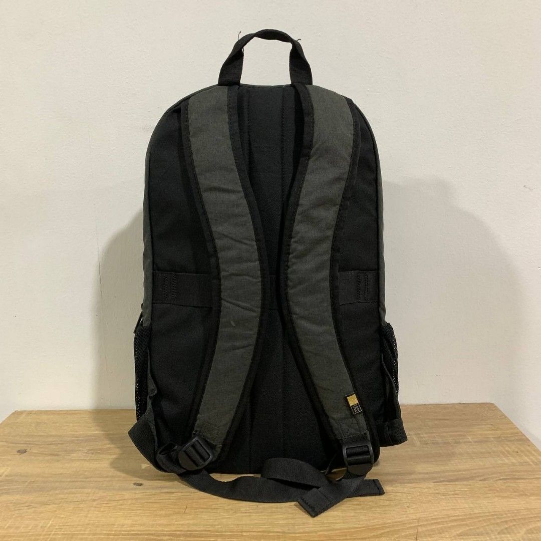 Case Logic Nylon Laptop Backpacks (Category: Backpacks) located in Marikina City. Submitted by msriagarcia (Listing ID 1286189908, Image 2). Description: Case Logic Nylon Laptop Backpacks Color Gray Band Case logic Non issue Dimension L 20x W15.