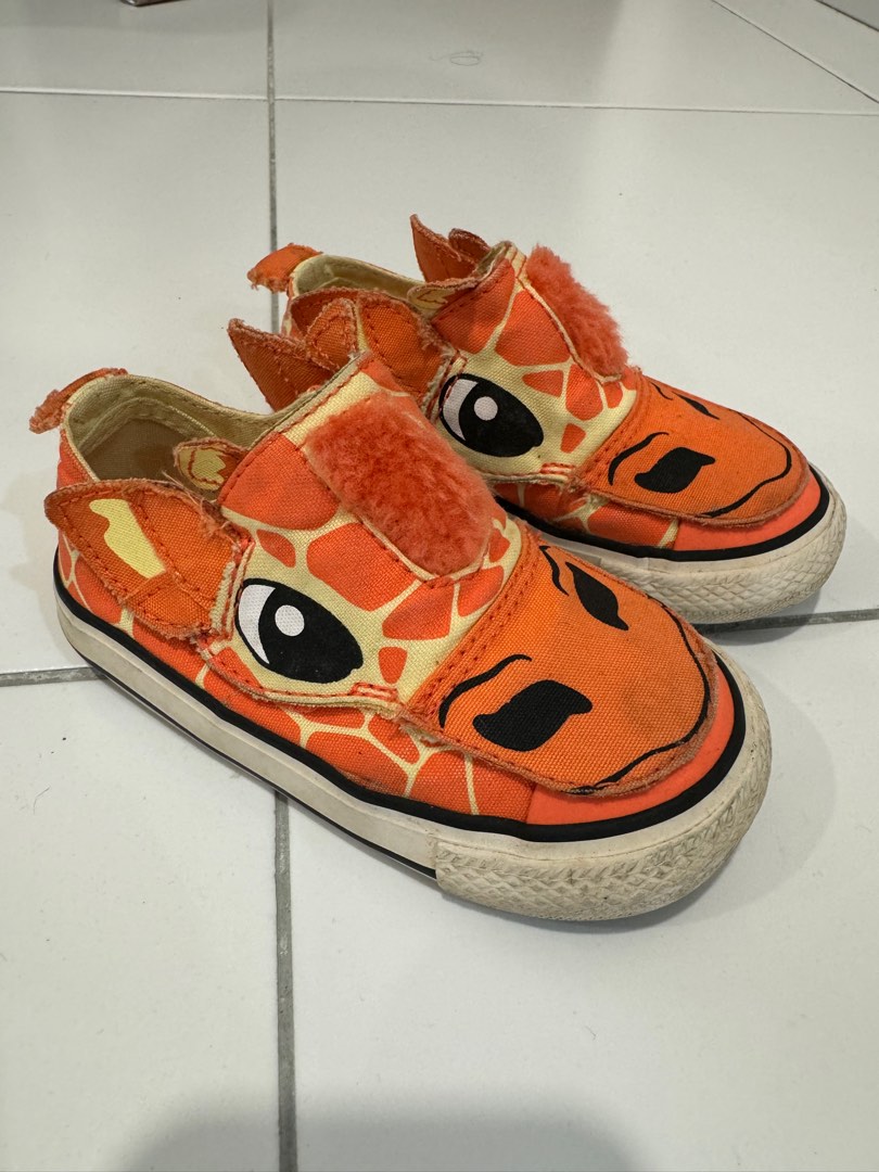 Converse giraffe shoes store