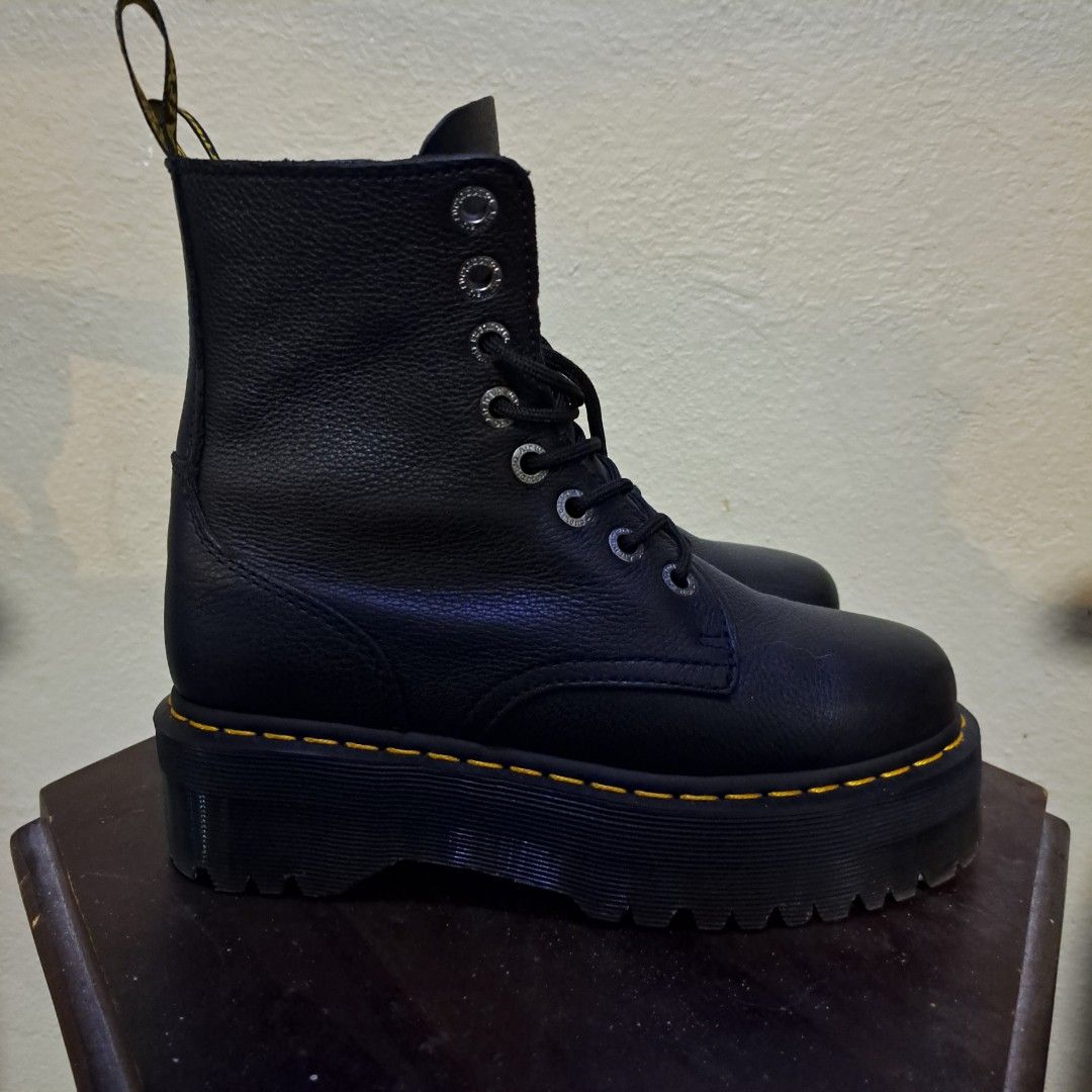 Dr martens hotsell 38 vinted