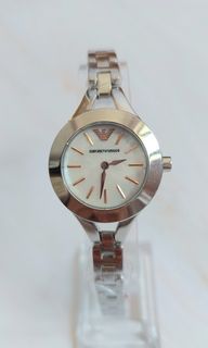 （分類：）位於 。 由 Watchlover_8 提交（商品編號 1286300189，圖片 1）。簡介： 。