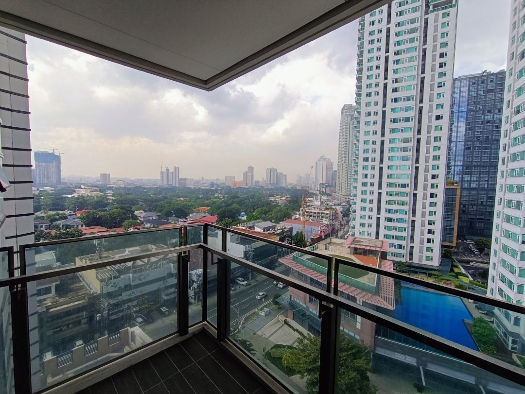 FOR SALE: Elevated Luxury 1BR Unit at Garden Towers, Ayala Center ... - Elevated Luxury Condos In City Center