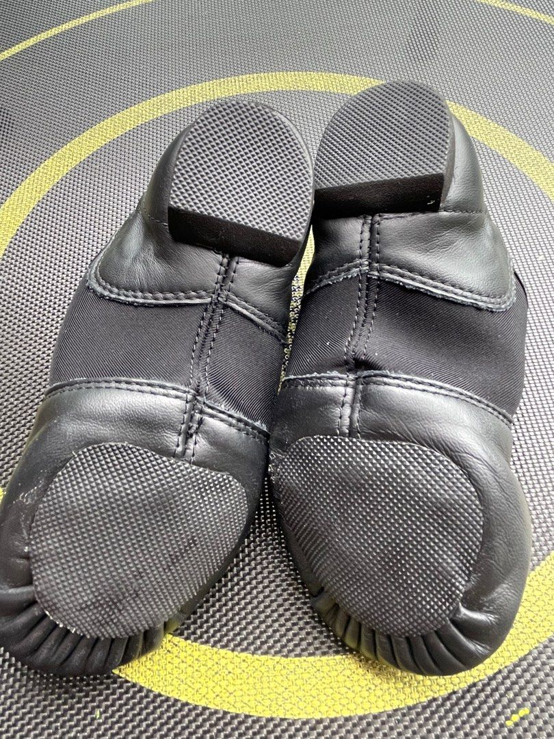 Capezio ej2c top