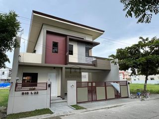 House & Lot For Sale In Grand Parkplace Imus Cavite Near DaangHari Vermosa