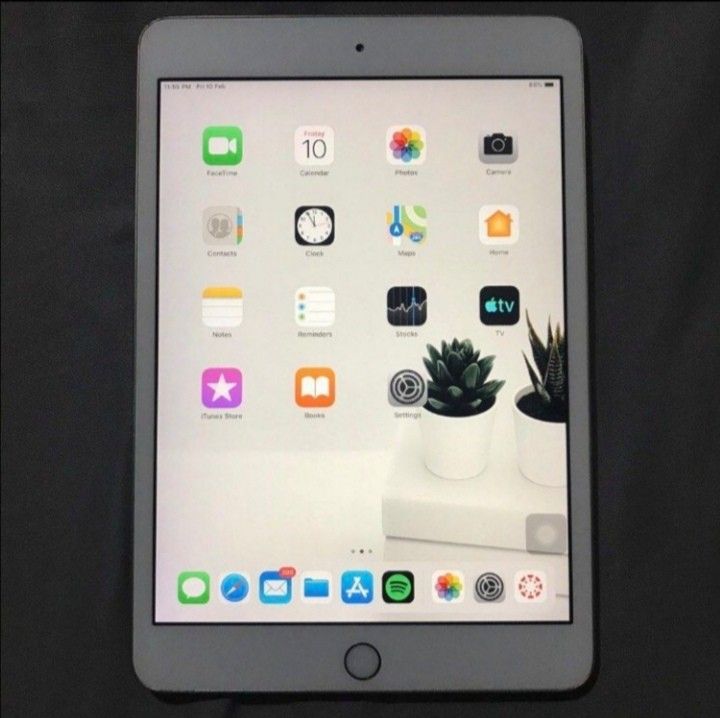 iPad mini 3 gold 64gb (Category: iPad) located in Pio Duran. Submitted by azworn (Listing ID 1286274074, Image 3). Description: rfs: will upgrade na. i only use this for canvas, gmails, zoom, gmeets, pdfs, yt, and movies. issues: can’t download new versions of applications coz it’s an old model, but u can download old version of it if you have apple id na and sync it with ur phone. for study purposes, socmeds, and movies lang.