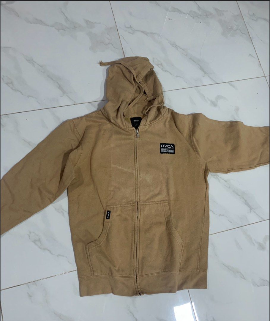 Jacket hoodie (Category: Coats, Jackets and Outerwear) located in Quezon City. Submitted by prelovedsaleitems (Listing ID 1286237704, Image 1). Description: w/ sought satin on front see pic. can be wash.