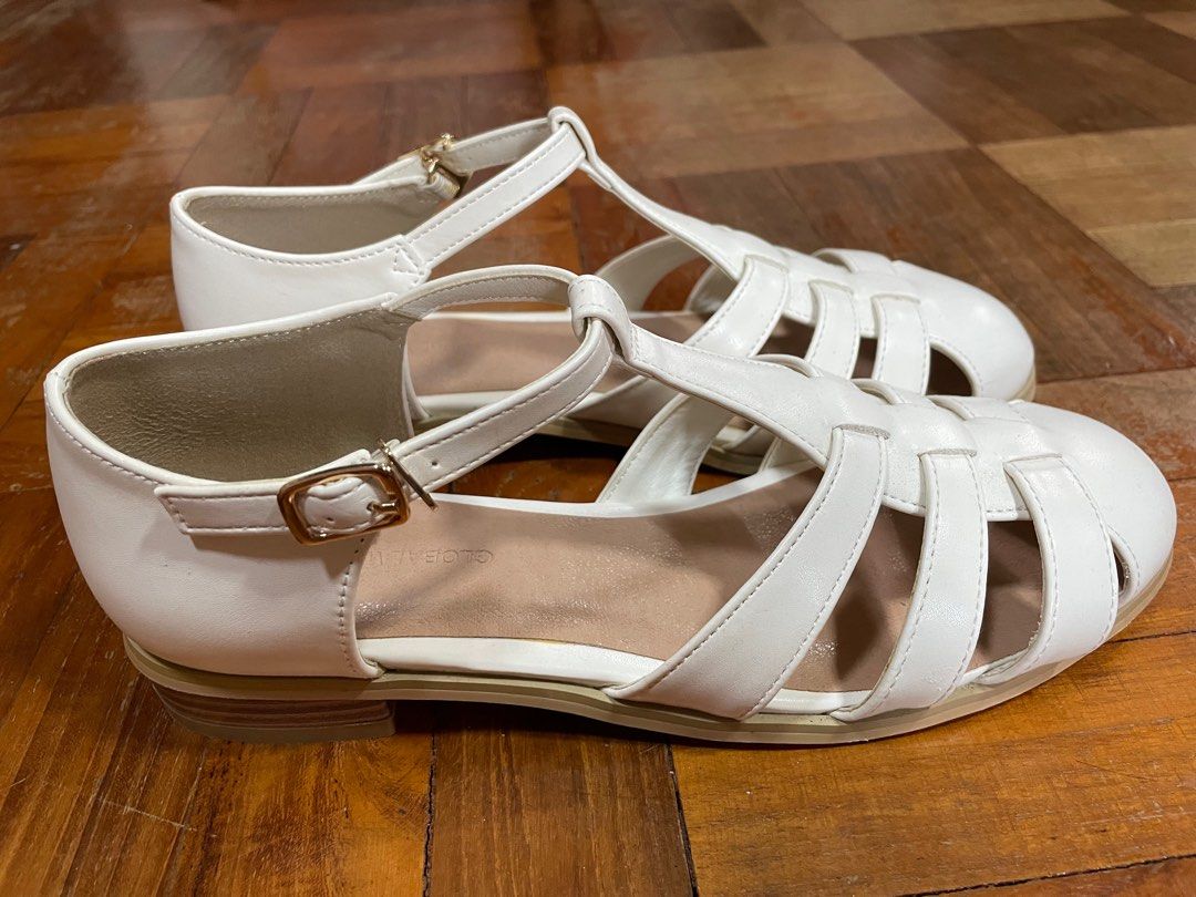 Japanese white sandals size M