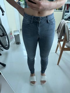 (Category: ) located in . Submitted by deeeeeeeeev (Listing ID 1286219258, Image 1). Description: .