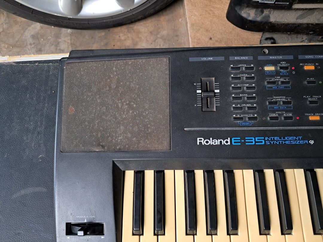 Roland e35 intelligent synthesizer 2025
