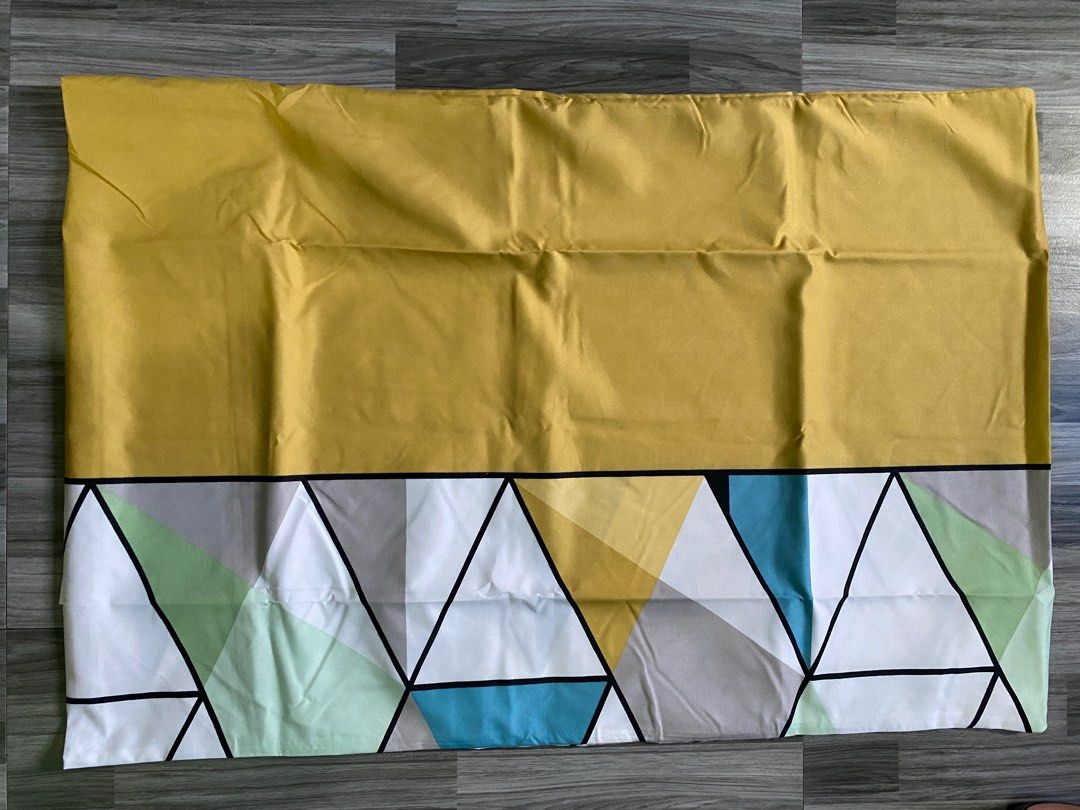 KINGSTON QUEEN SIZE 3in1 Bedsheets (Category: Bedding & Towels) located in Antipolo. Submitted by marcoandpaolomerchandise (Listing ID 1286222063, Image 2). Description: .