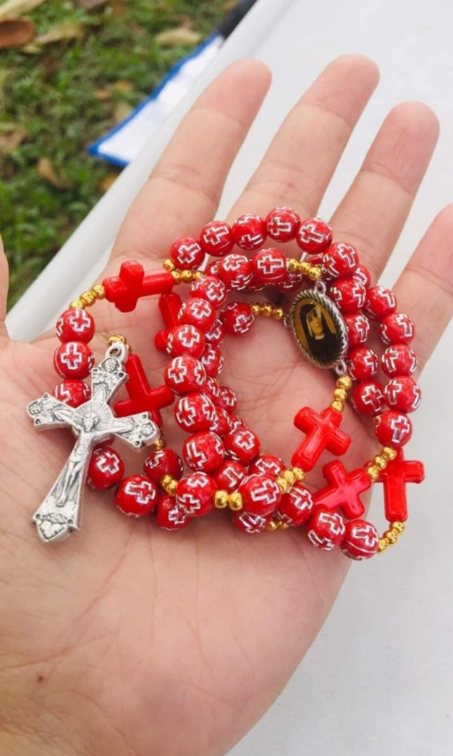 Made in Vatican Rome beautiful Red Cross beads rosary, Hobbies