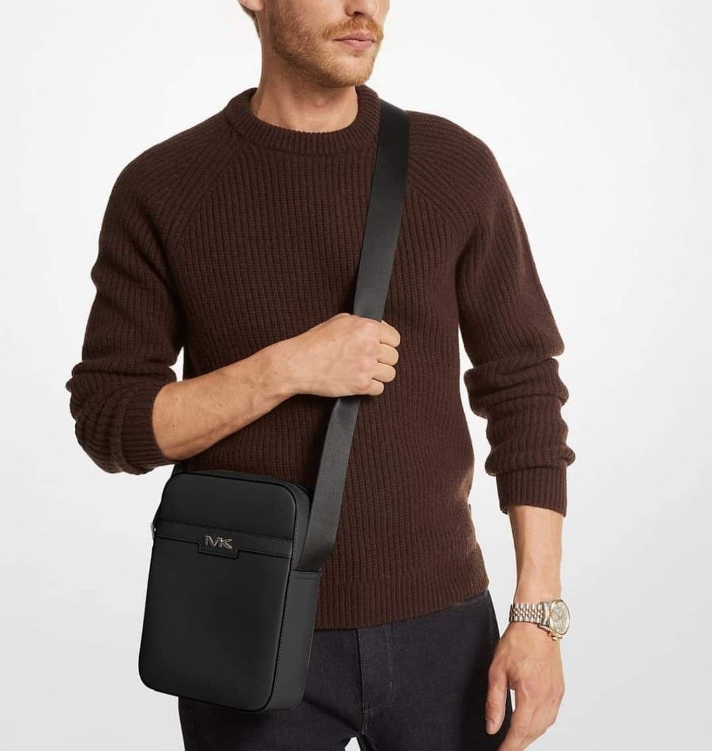 MK Men S Cooper Crossbody Bag In Plain Black Women s Fashion Bags Wallets Cross body Bags on Carousell